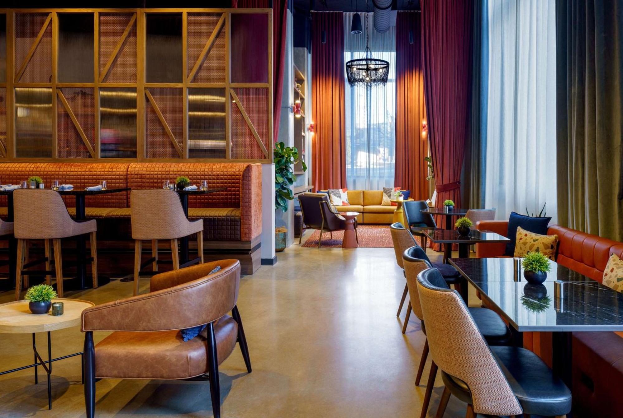 Caption By Hyatt Downtown Nashville/The Gulch Exterior photo