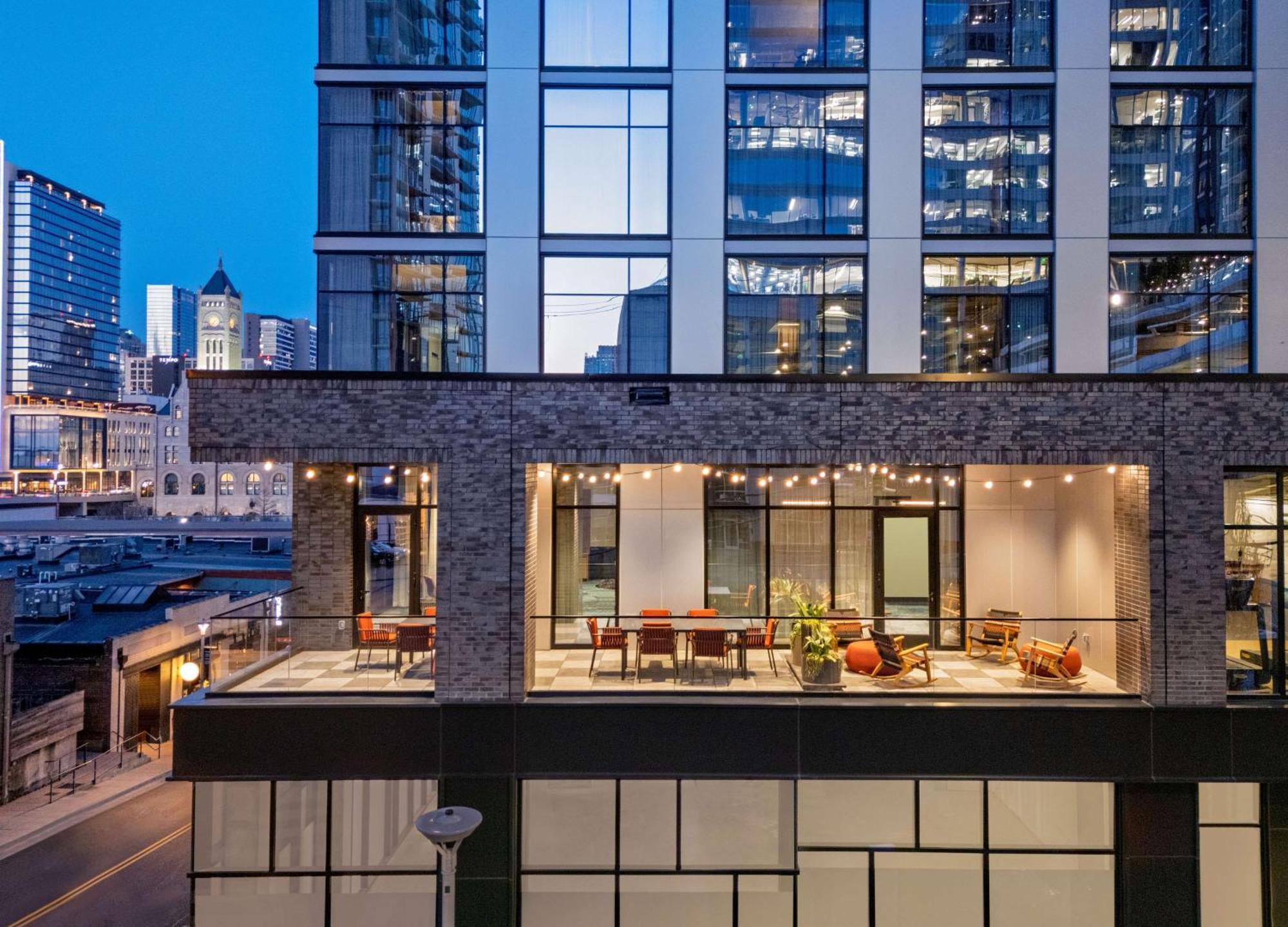 Caption By Hyatt Downtown Nashville/The Gulch Exterior photo